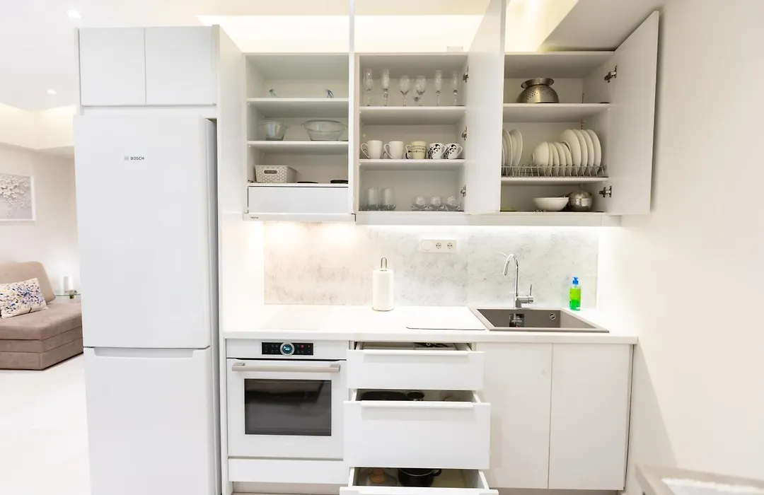The Window Frame Studio - Easy Access To The Acropolis & Athens City Center-1